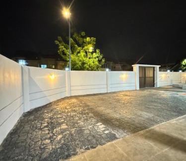 Pelabuhan Klang Villa | Homestay Pool Villa Andora