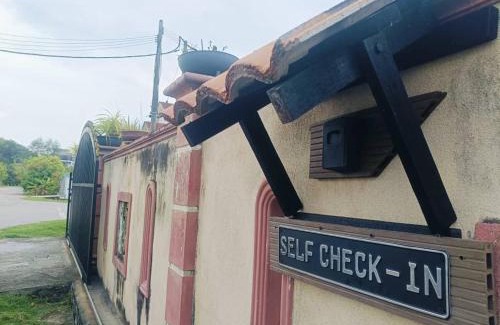Bandar Sri Sendayan House | Homestay Port Dickson Rumah 969 With Private Pool