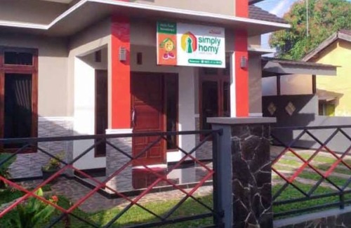 Purbalingga Villa | Homestay Purbalingga Tengah Kota by Simply Homy