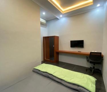 Prambanan House | Homestay Riffa Syariah