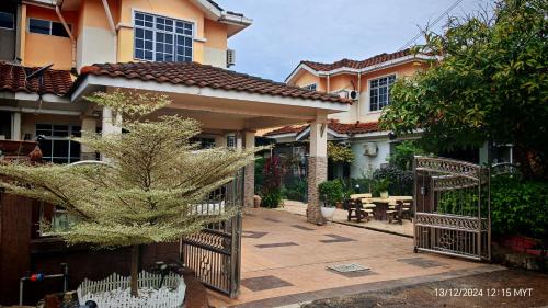 Kampung Lembah House | Homestay Santai Bertam