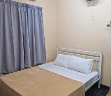 Sungai Buloh House | Homestay Saujana Utama
