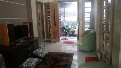 Malang House | Homestay Syariah Grahadi