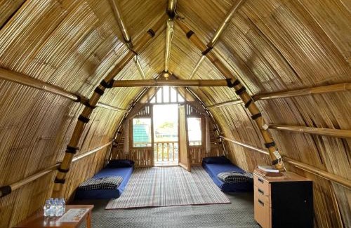 Jambelaer House | Homestay Syariah Tipe B Kadudampit Sukabumi