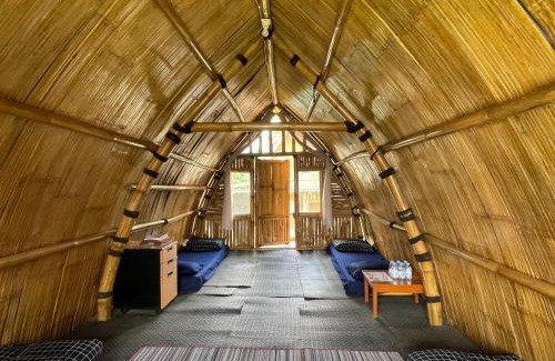 Jambelaer House | Homestay Syariah Tipe B Kadudampit Sukabumi