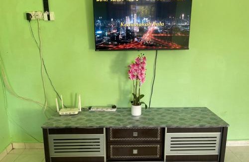 Paka House | Homestay Taman Delima Paka