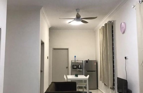 Paka House | Homestay Taman Tiara Paka Full AC Free Wi-fi & COWAY