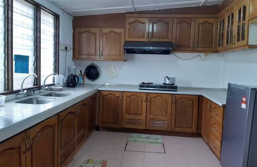 Sri Petaling House | Homestay Ustaz Kuala Loco