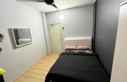 Tanjung Tanah Merah Apartment | Homestay WaDi 2 apartment with pool near beach