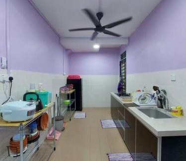 Malacca City House | Homestay Warisan Violet Tg Minyak
