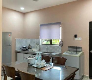 Parit Raja House | Homestay73 - Parit Raja