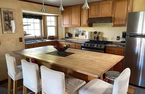North San Juan Cabin | Homestead Cabin at Willow Springs near Yuba River