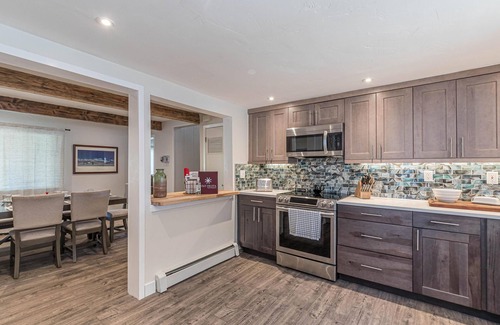 Fruita House | Homestead: Cook, Stream & Strum in Comfort