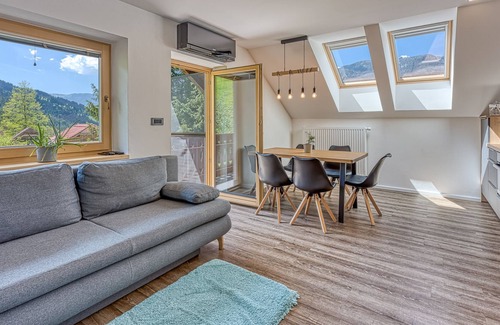 Luce Apartment | Homestead Metul Pool Suite 2, Luče, Slovenia