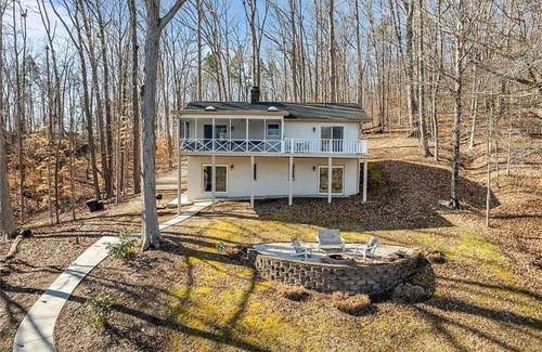 Semora House | Homestead on Hyco - 21 Min to VIR