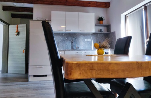 Komen Apartment | Homestead Zavadlal - Apartments