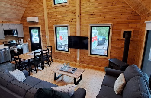 Antigonish County House | Homesteader Lodge - Lochaber Lake Lodges