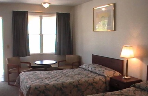 Galion Hotel | Hometown Inn Galion