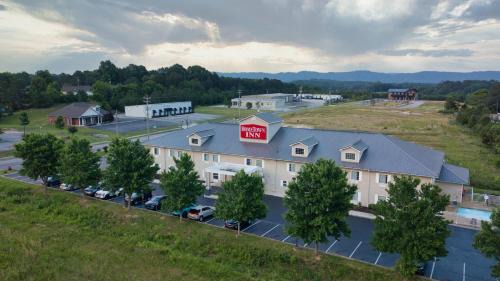 Ringgold Hotel | HomeTown Inn-Ringgold