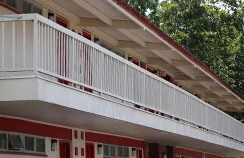 Spottswood Hotel | Hometown Inn Staunton