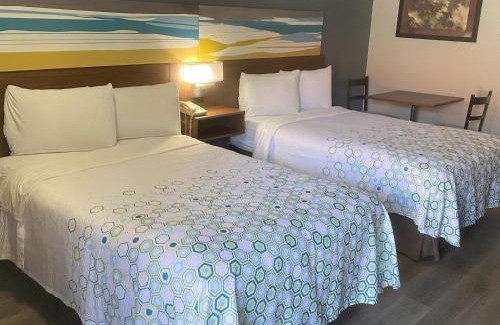 Bowmansville Hotel | HomeTowne Studios by Red Roof Buffalo - Niagara Airport
