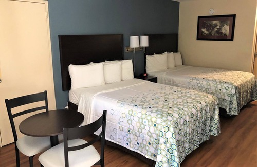Bordentown Hotel | HomeTowne Studios by Red Roof Bordentown - McGuire AFB