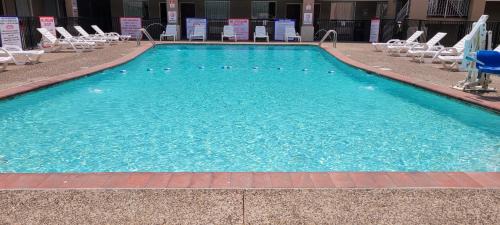 Bordentown Hotel | HomeTowne Studios by Red Roof Bordentown - McGuire AFB
