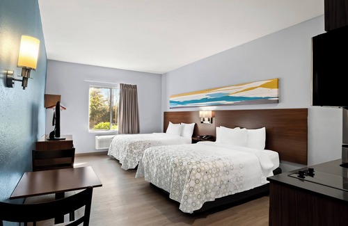 Okemos Hotel | HomeTowne Studios by Red Roof East Lansing - Okemos