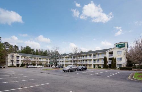 Winston - Salem Hotel | HomeTowne Studios by Red Roof Winston-Salem - University Pkwy