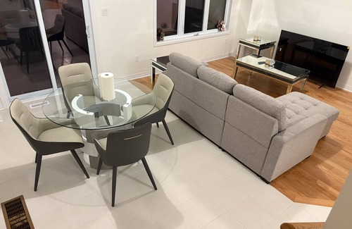 Welland House | HometwoHome
