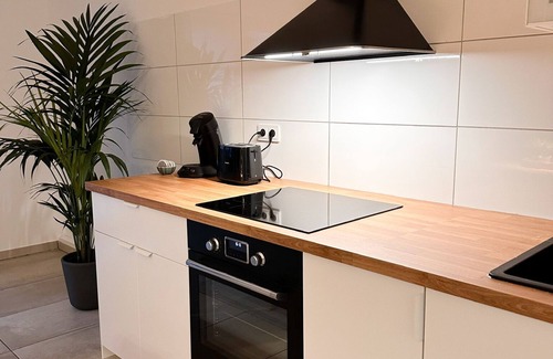 Wiesdorf House | HomeVibes | Luxury house 130 sqm | 13 min to Cologne | 2.5 bathrooms & terrace