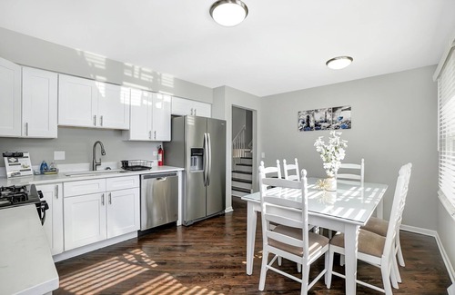 Homewood House | Homewood FHS Rental - Cherrywood Ln