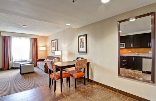 Township of Woolwich Hotel | Homewood Suites by Hilton Waterloo/St. Jacobs