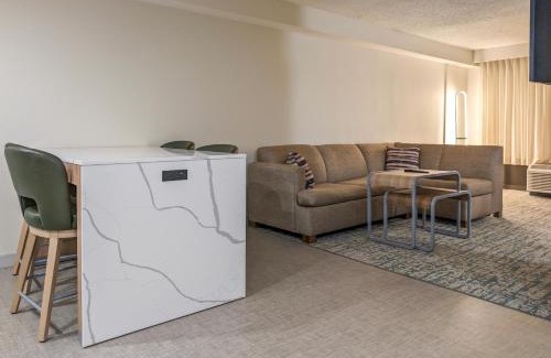 Wheatland Hotel | Homewood Suites by Hilton Oklahoma City Airport