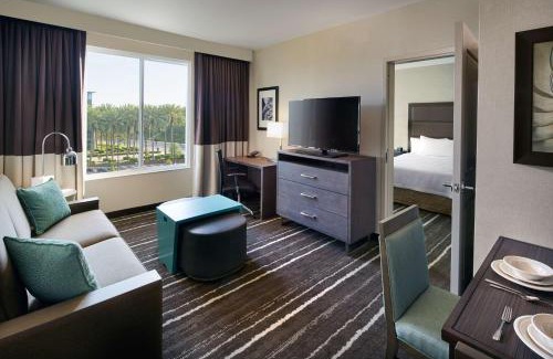 Aliso Viejo Hotel | Homewood Suites by Hilton Aliso Viejo Laguna Beach
