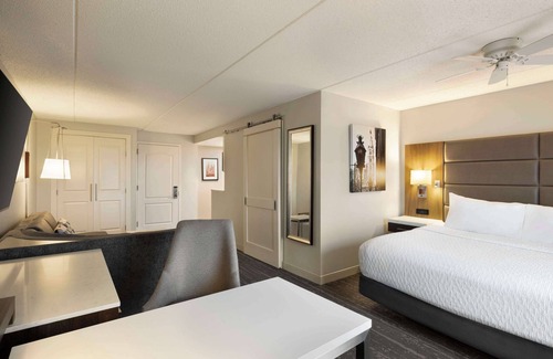 Wynnefield Heights Hotel | Homewood Suites by Hilton Philadelphia-City Avenue