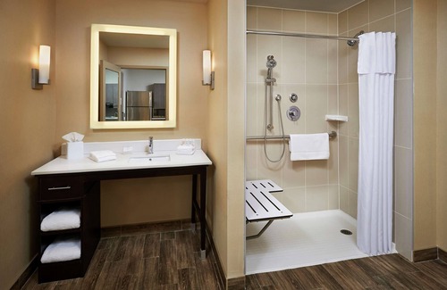 North Bay Hotel | Homewood Suites by Hilton North Bay
