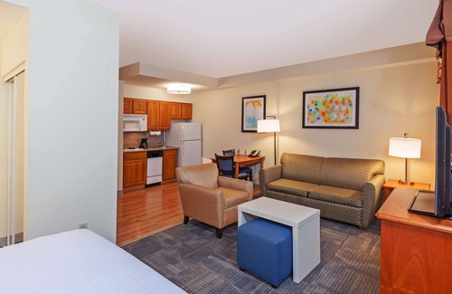 Brownsville Hotel | Homewood Suites by Hilton Brownsville