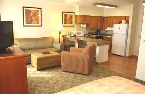 Brownsville Hotel | Homewood Suites by Hilton Brownsville