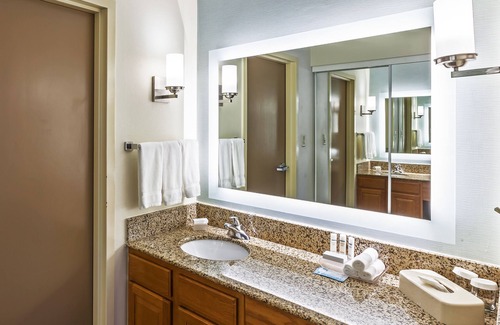 Brownsville Hotel | Homewood Suites by Hilton Brownsville