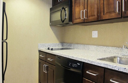 Iowa River Landing Hotel | Homewood Suites by Hilton Coralville - Iowa River Landing