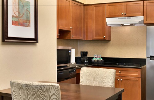 East Beltline Hotel | Homewood Suites by Hilton Grand Rapids