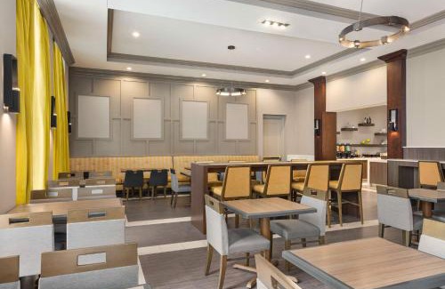 Wynnefield Heights Hotel | Homewood Suites by Hilton Philadelphia-City Avenue