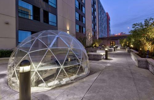 Strip District Hotel | Homewood Suites by Hilton Pittsburgh Downtown