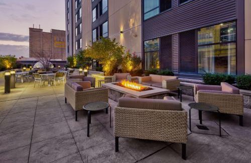Strip District Hotel | Homewood Suites by Hilton Pittsburgh Downtown