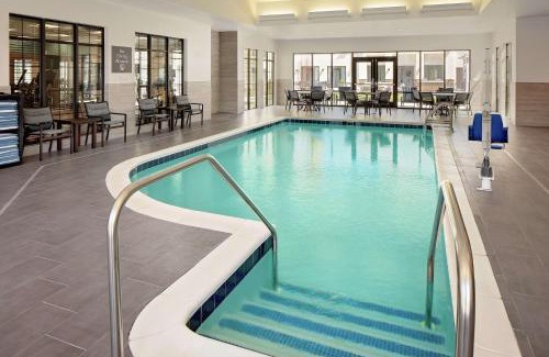 Ronkonkoma Hotel | Homewood Suites By Hilton Ronkonkoma
