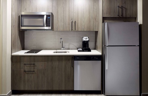 Cote-Des-Neiges—Notre-Dame-De-Grace Hotel | Homewood Suites by Hilton Montreal Midtown, Quebec, Canada