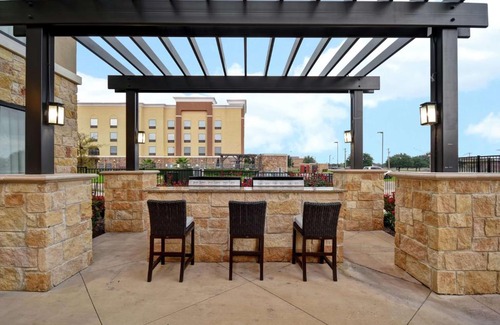 Southeast Arlington Hotel | Homewood Suites by Hilton Dallas Arlington South