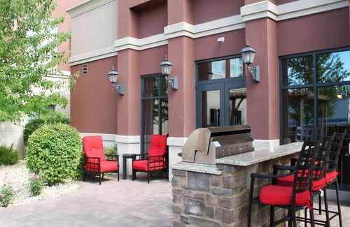 Bloomington Hotel | Homewood Suites by Hilton Bloomington