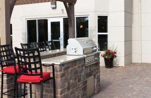 Bloomington Hotel | Homewood Suites by Hilton Bloomington